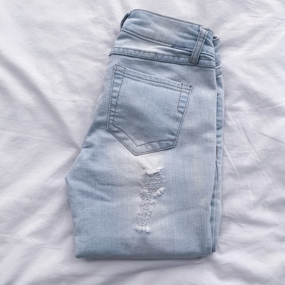 Ripped Low Rise Skinny Jeans - Picture 3 of 3